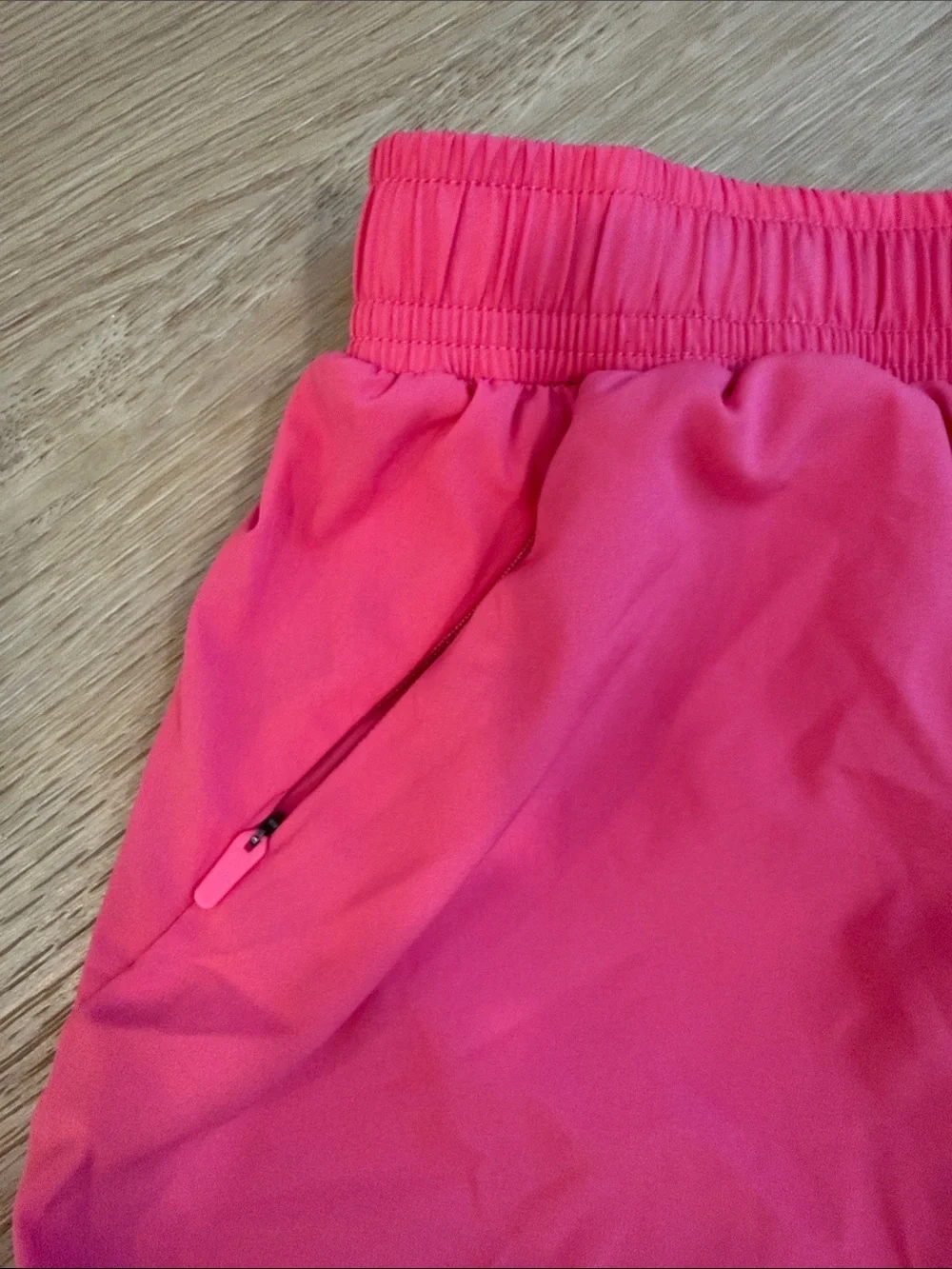 ALO Yoga vibrant hot